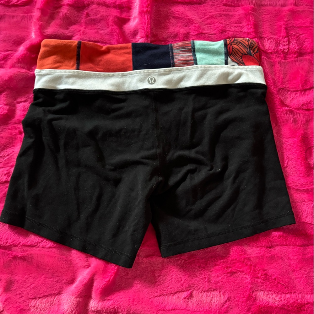 Lululemon spandex shorts ❤️